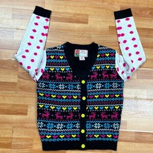 Pull over holiday sweater size medium